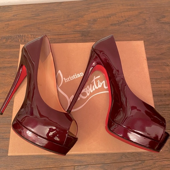 Christian Louboutin Palais Royal 140 Patent Ruby Red PeepToe Pumps - Picture 5 of 15